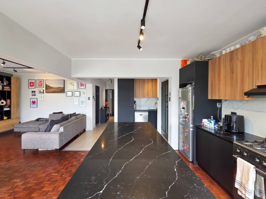 To Let 2 Bedroom Property for Rent in Sea Point Western Cape